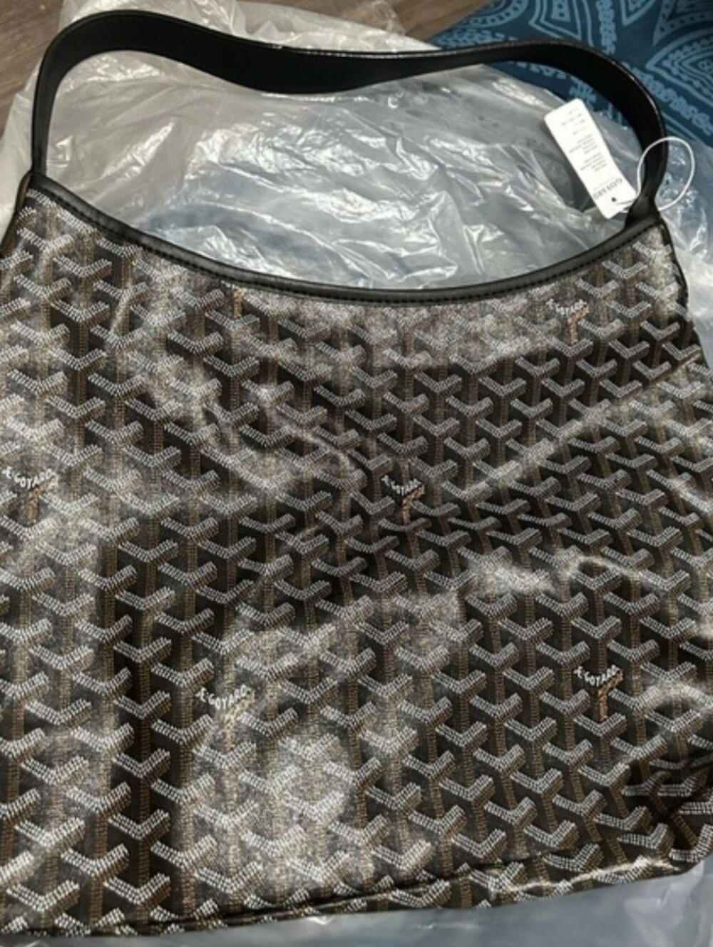 Shoulder Bag - Picture 2 of 3